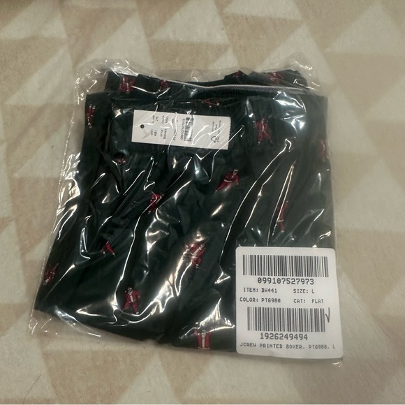 J crew printed boxers Hockey Santa Green Red - Picture 2 of 2